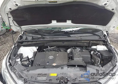 2019 Toyota Highlander Xle z USA, uszkodzony, nr VIN 5TDJZRFH8KS589875